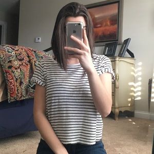 forever 21 black and whit striped t shirt SM